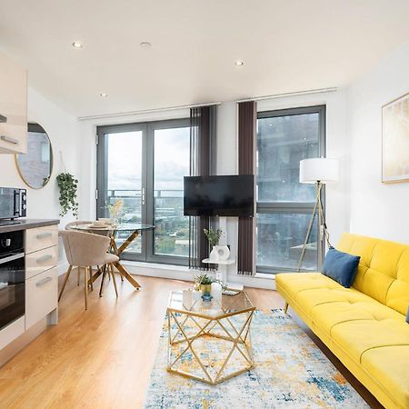 Exclusive Apartment - City Centre - Free Parking -Wifi Netflix- Juliet Balcony Leeds  Exteriör bild